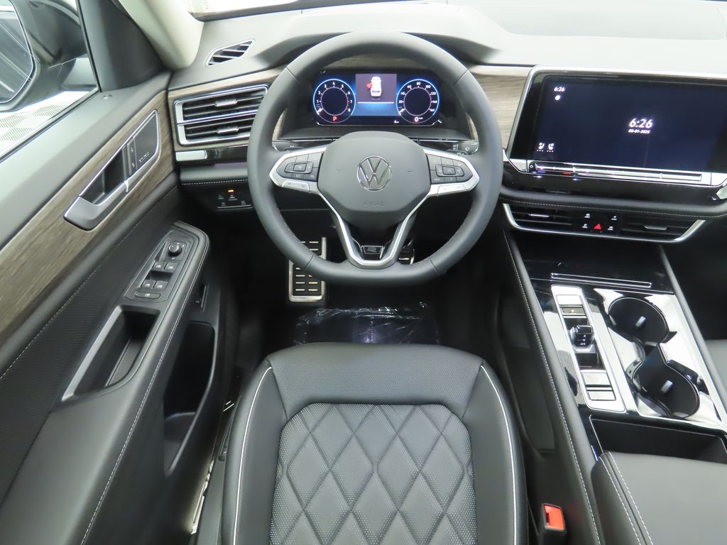 2025 Volkswagen Atlas SEL Premium R-Line photo 10