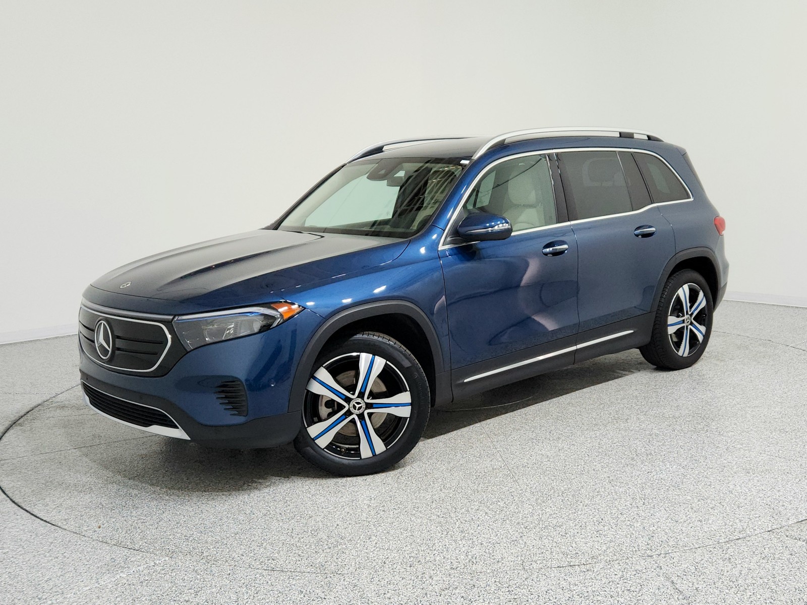 2023 Mercedes-Benz EQB