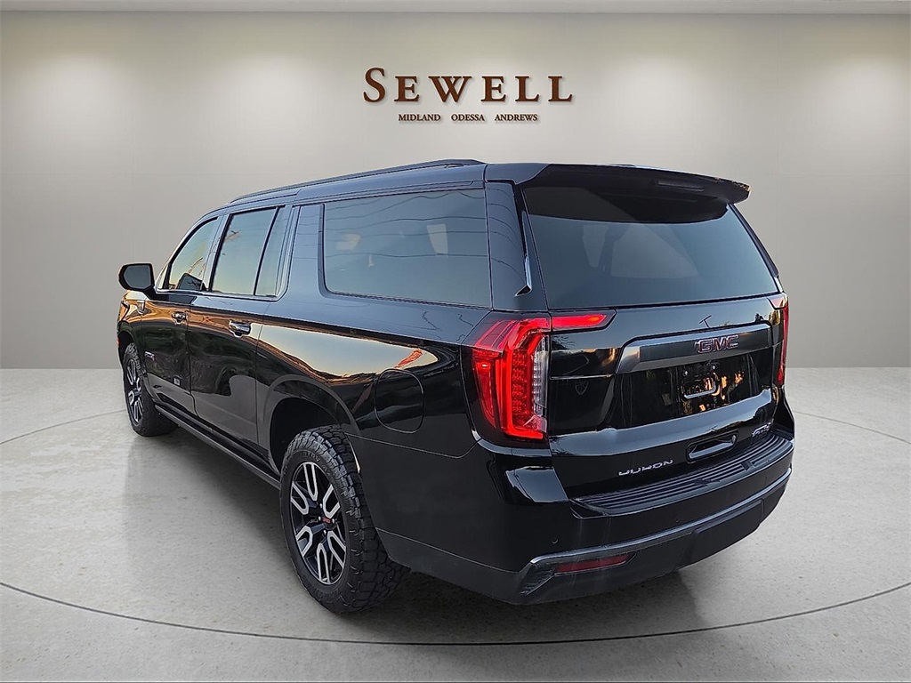 2021 Gmc Yukon XL AT4 photo 3