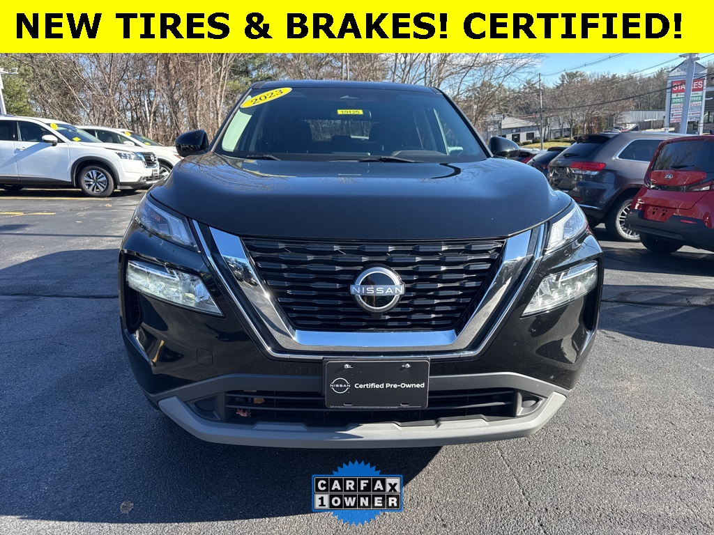 2023 Nissan Rogue SV photo 2