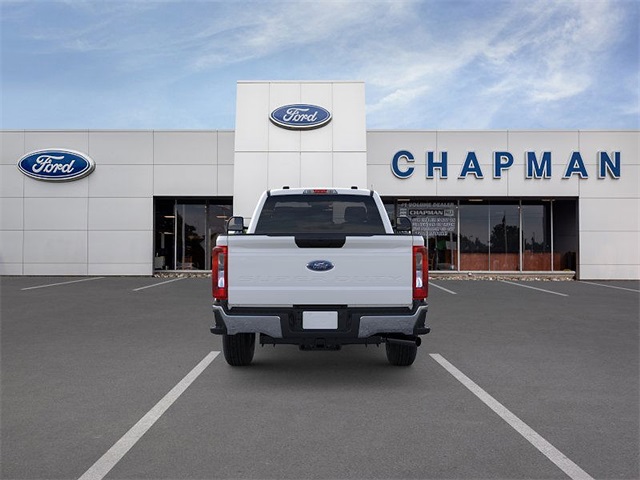 2025 Ford F-350 XLT photo 3