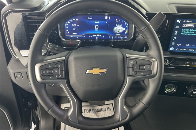 2023 Chevrolet Silverado 1500 LT photo 5