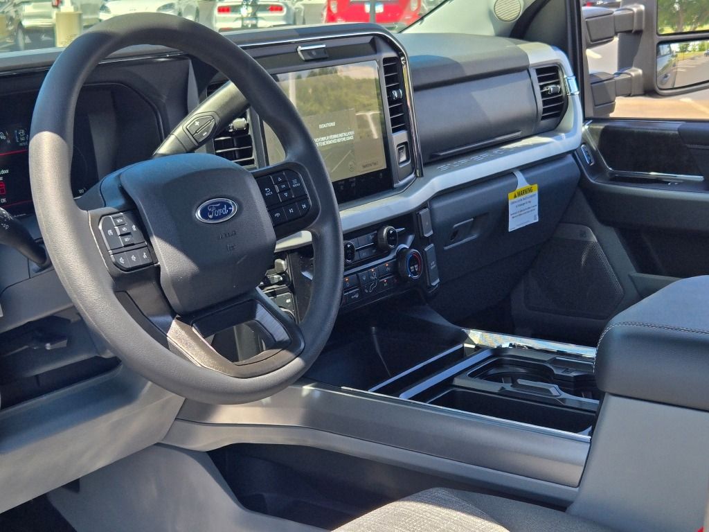 2025 Ford F-250 XLT photo 21