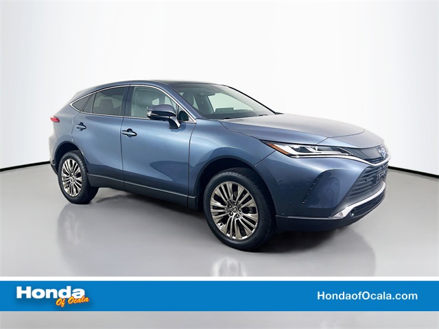 2023 Toyota Venza Limited's photo