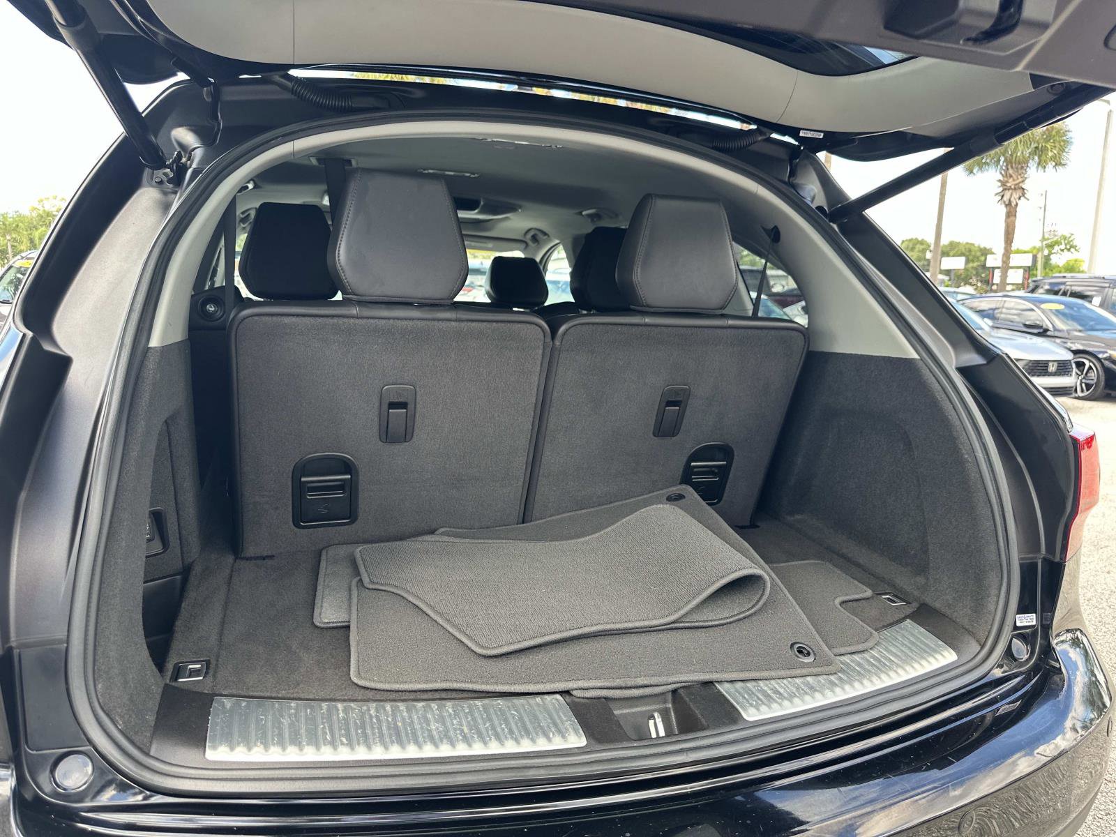 2016 Acura MDX SH-AWD Advance photo 9