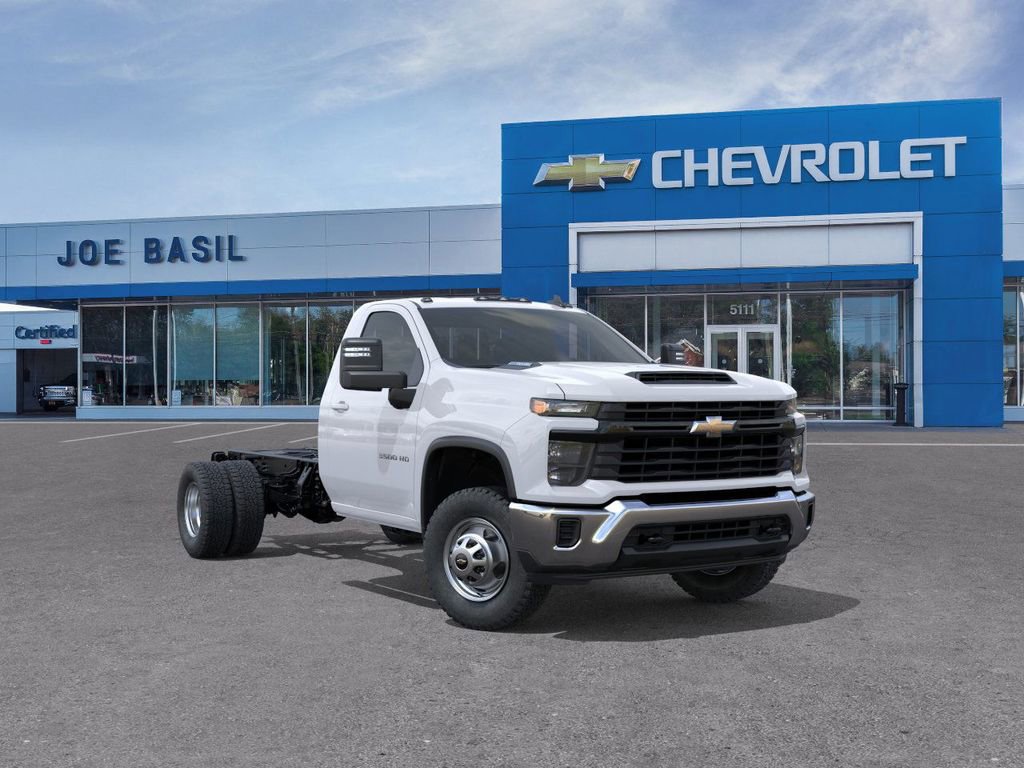 2025 Chevrolet Silverado 3500HD Work Truck