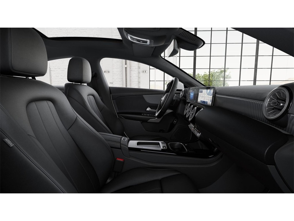 2024 Mercedes Benz CLA 250 photo 4