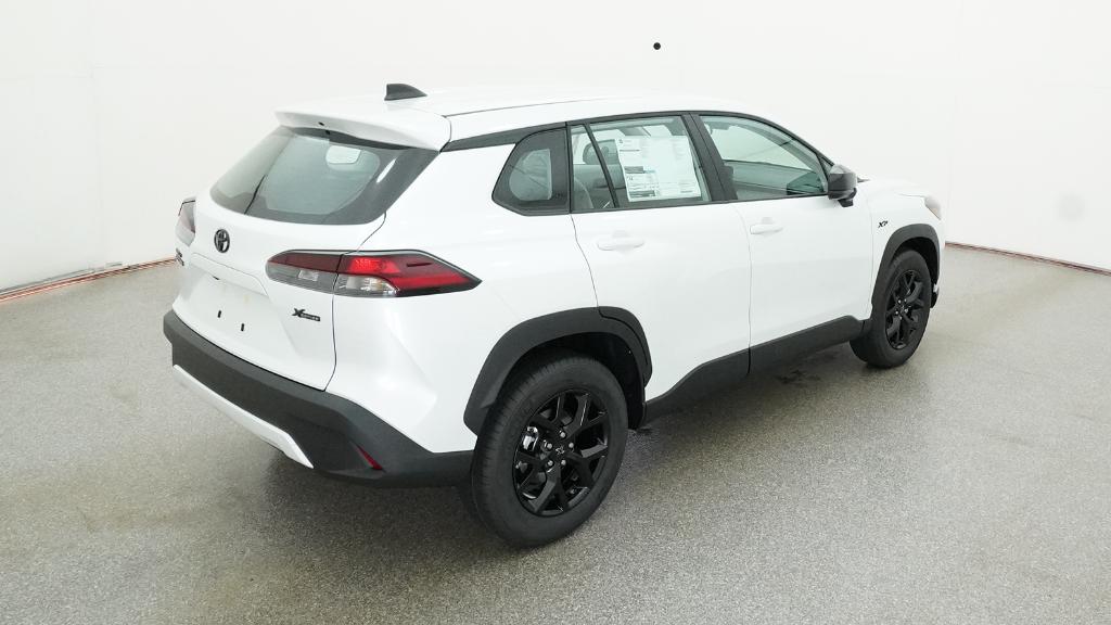2026 Toyota Corolla Cross L photo 18