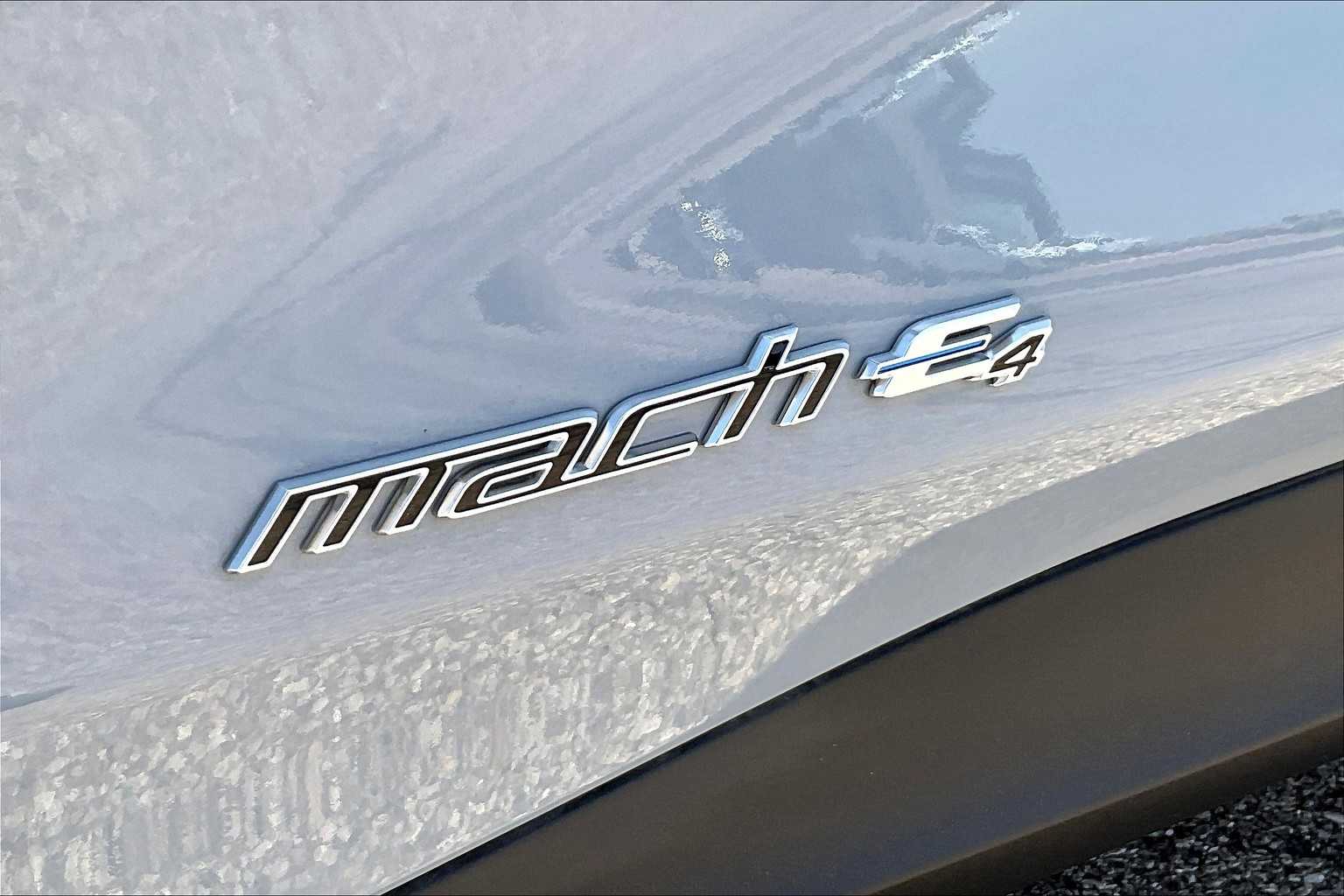 2025 Ford Mustang Mach-E Select photo 15