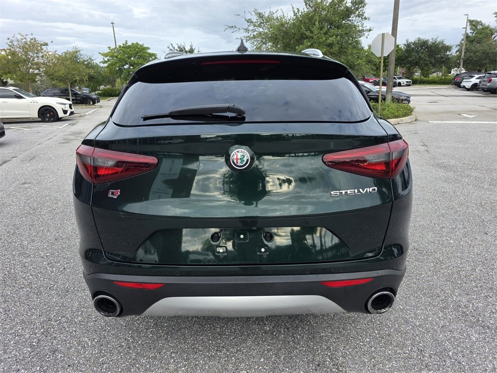2019 Alfa Romeo Stelvio Ti photo 4