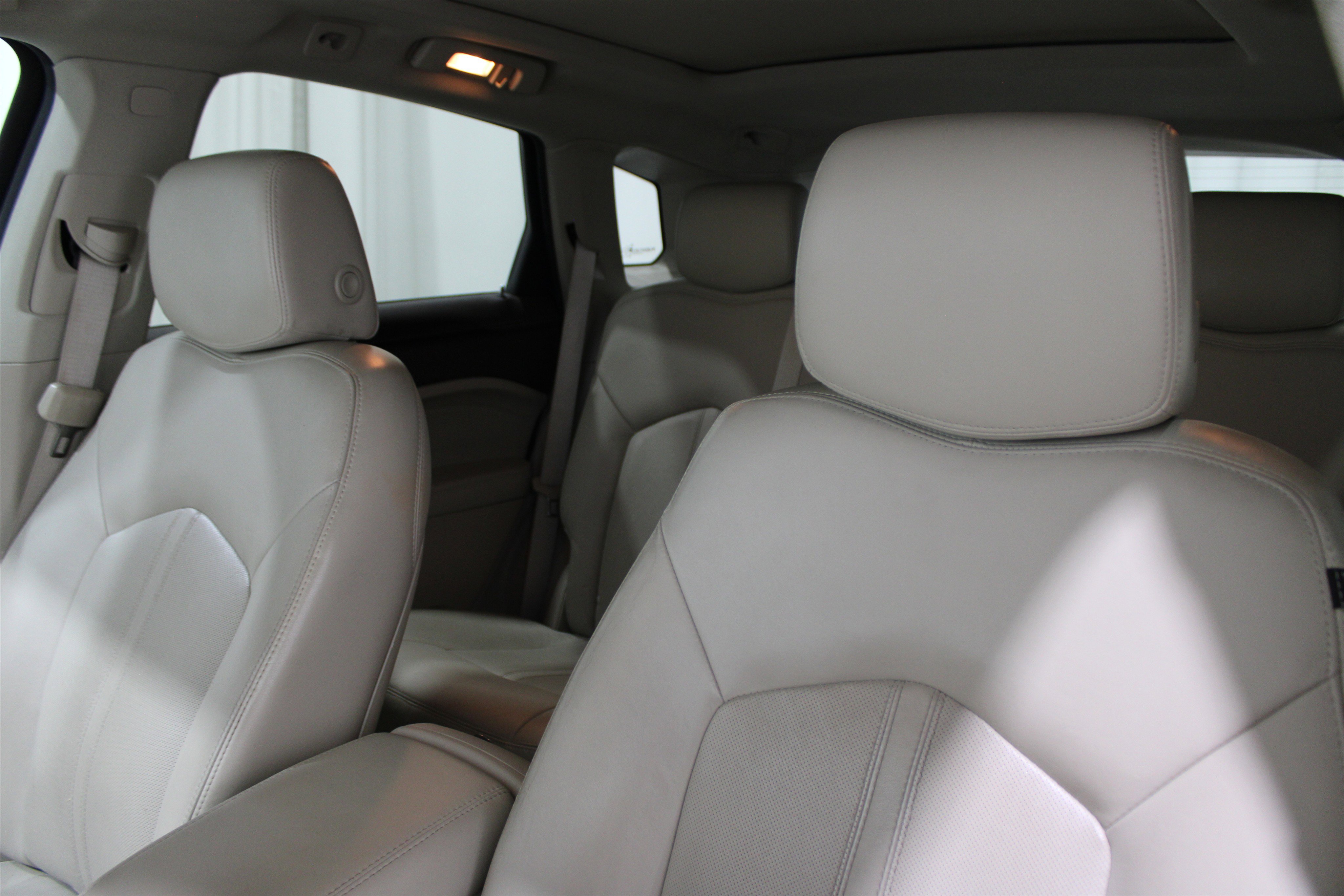 2012 Cadillac SRX Premium photo 5