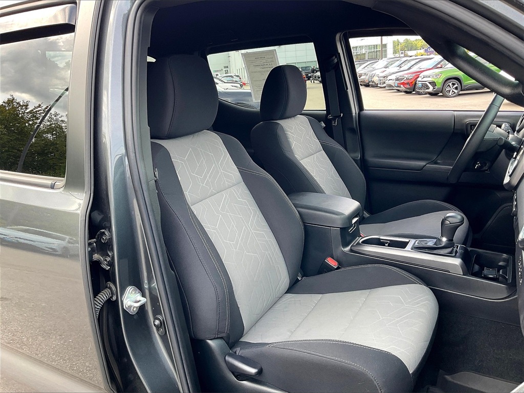 2023 Toyota Tacoma TRD Sport Double Cab 4x4 photo 10