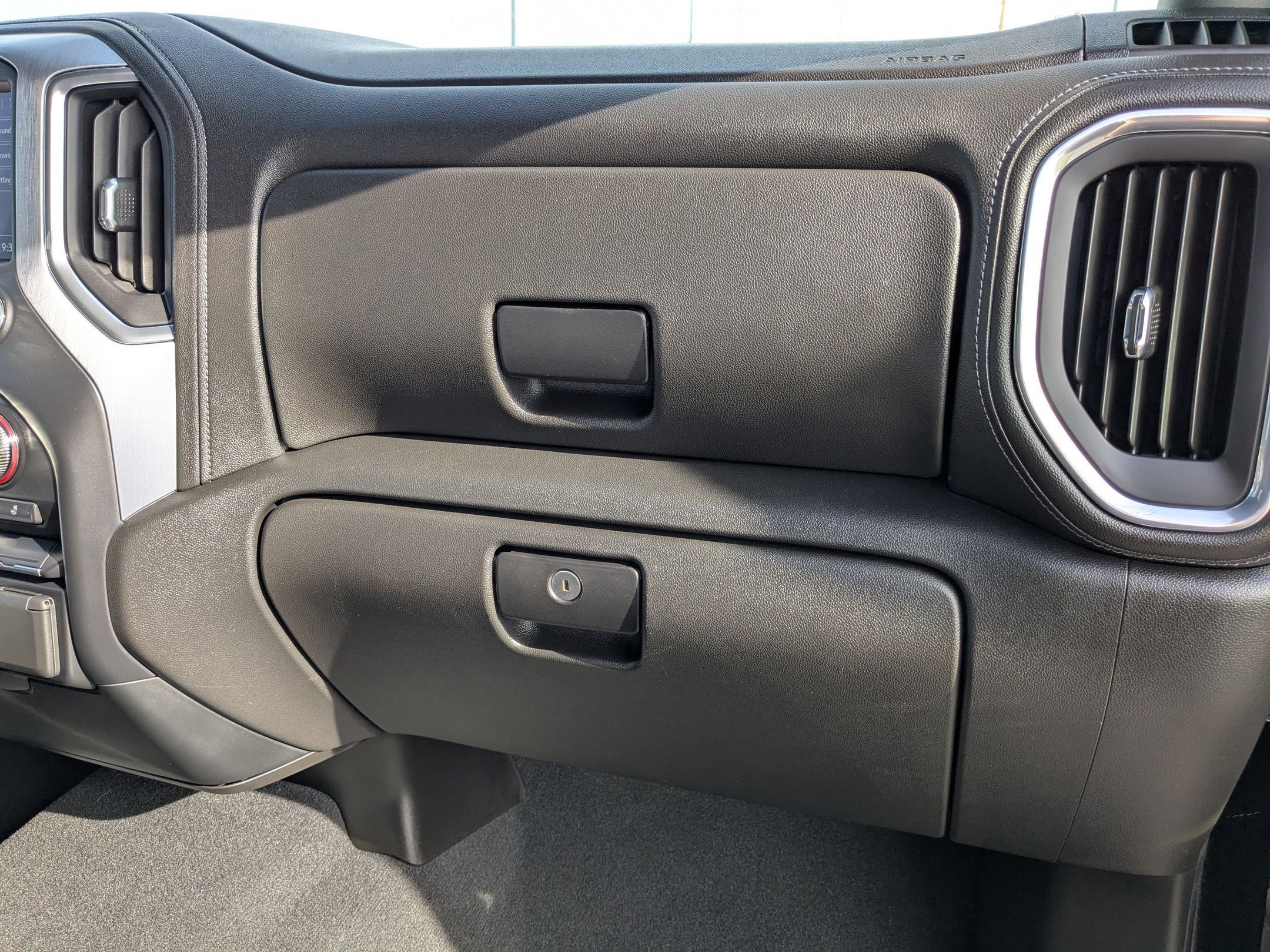 2022 Gmc Sierra HD SLT photo 19