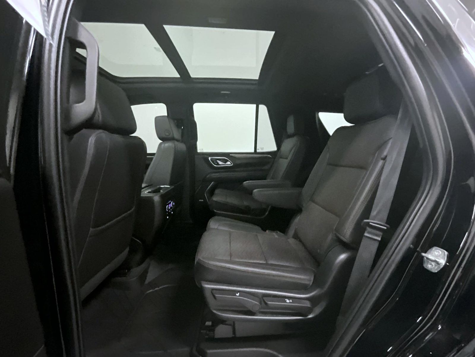 2022 Chevrolet Tahoe High Country photo 19
