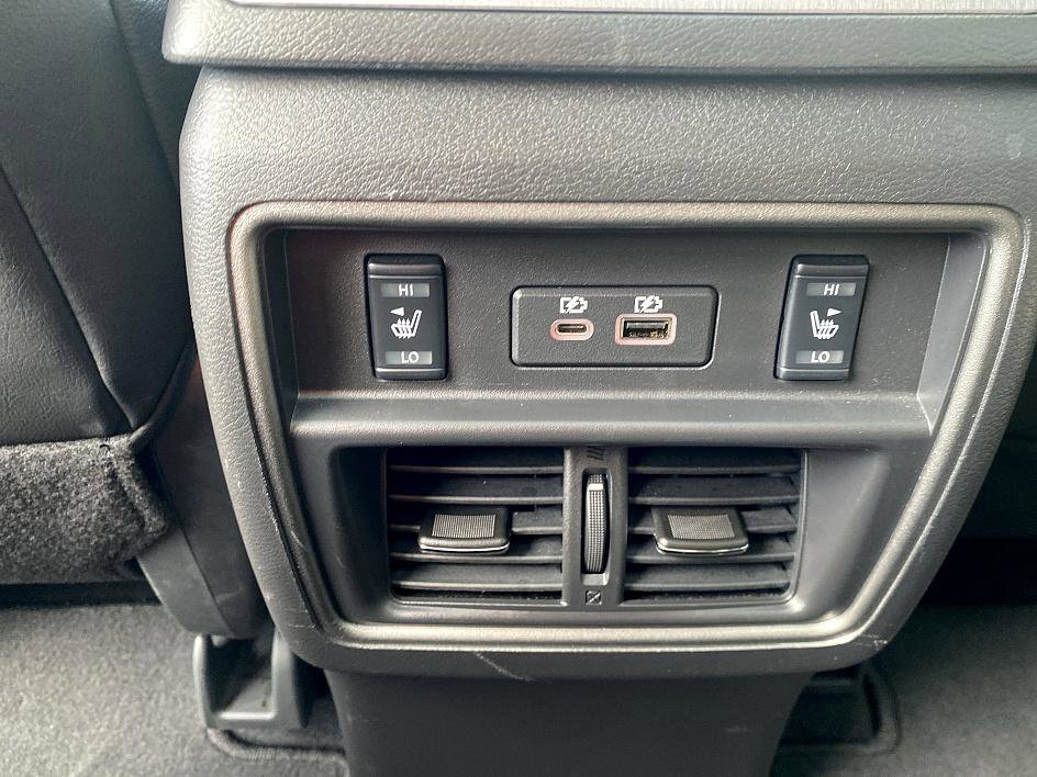 2024 Nissan Murano SL photo 18