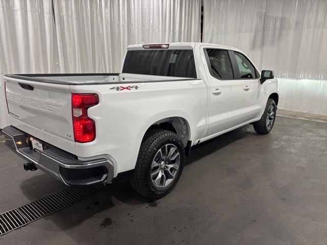 2026 Chevrolet Silverado 1500 LT photo 2