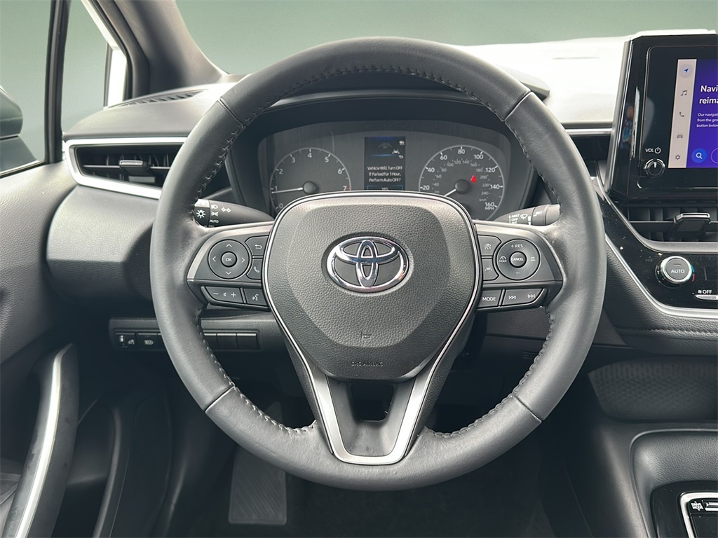 2023 Toyota Corolla SE photo 3