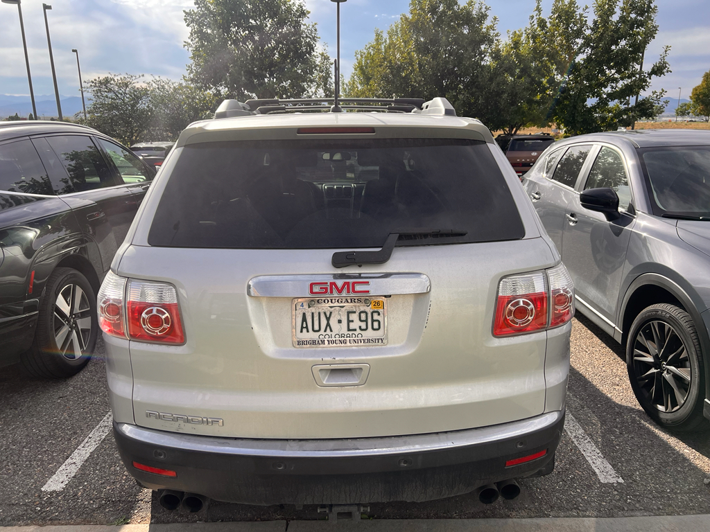 2011 Gmc Acadia SLT photo 3