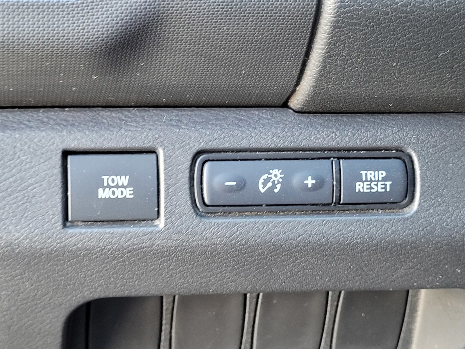 2022 Nissan Frontier SV photo 9
