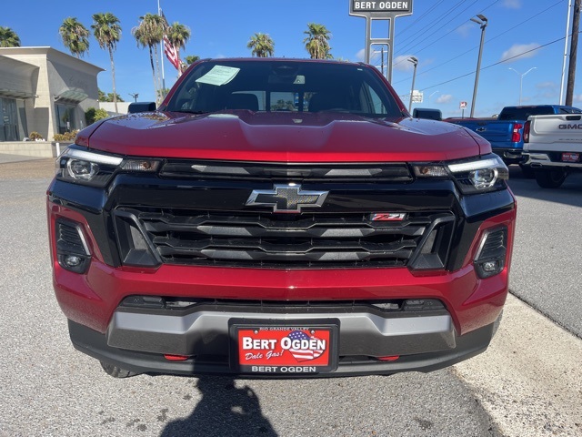 2024 Chevrolet Colorado Z71 photo 2