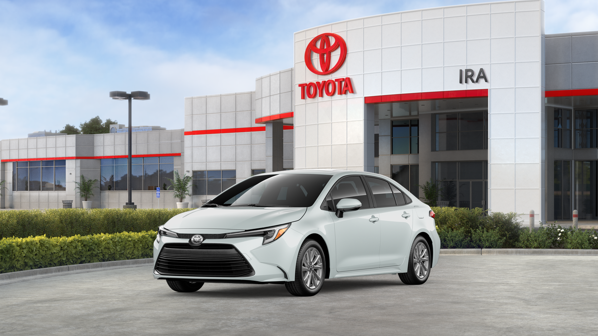 2026 Toyota Corolla XLE's photo