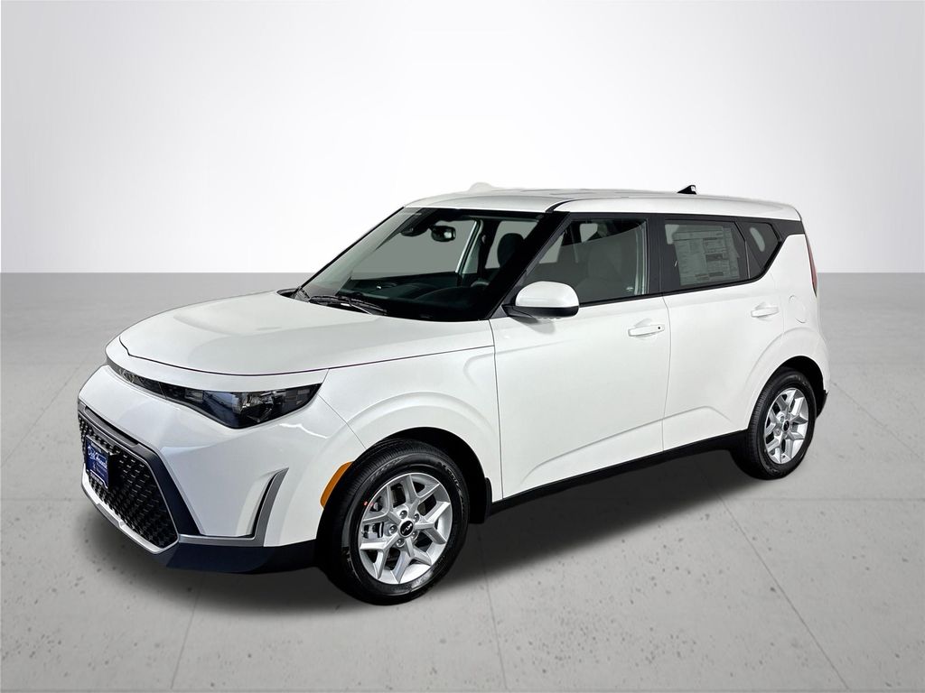 2025 Kia Soul S photo 2