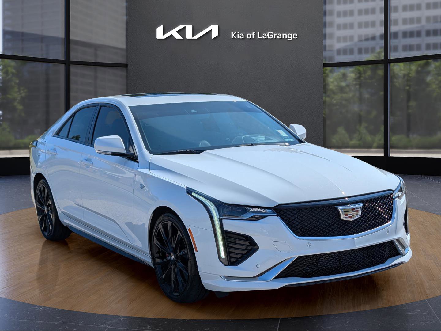 2022 Cadillac CT4 Sport photo 3
