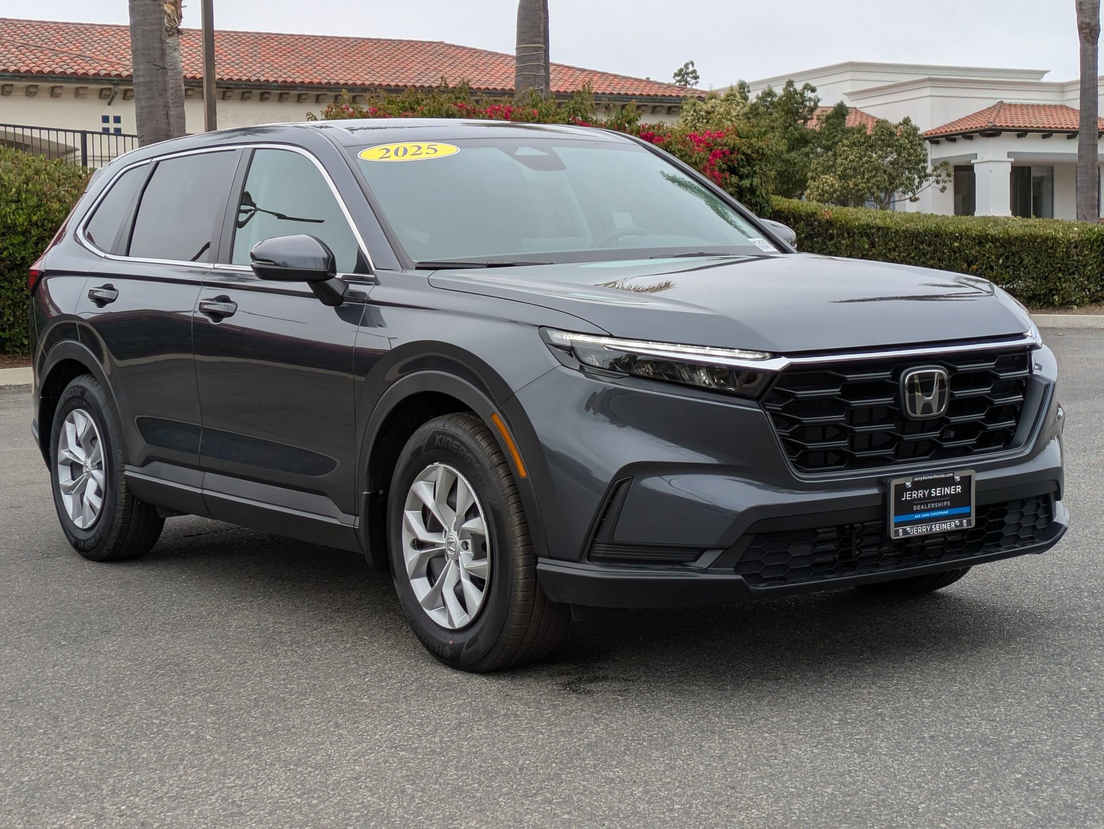 2025 Honda CR-V LX photo 4