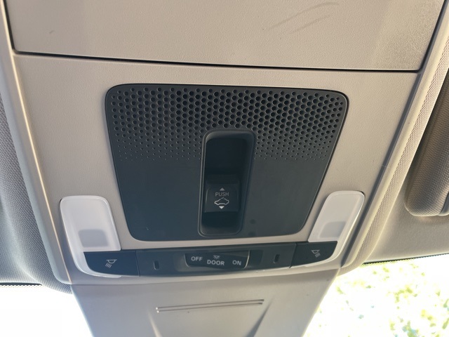 2022 Honda Civic Touring photo 18