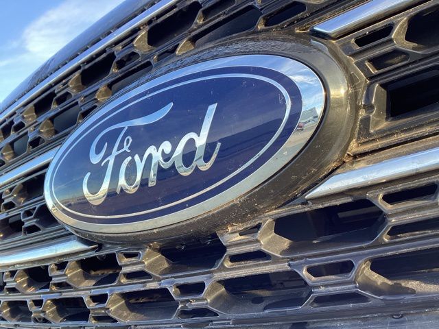 2022 Ford Explorer XLT photo 4