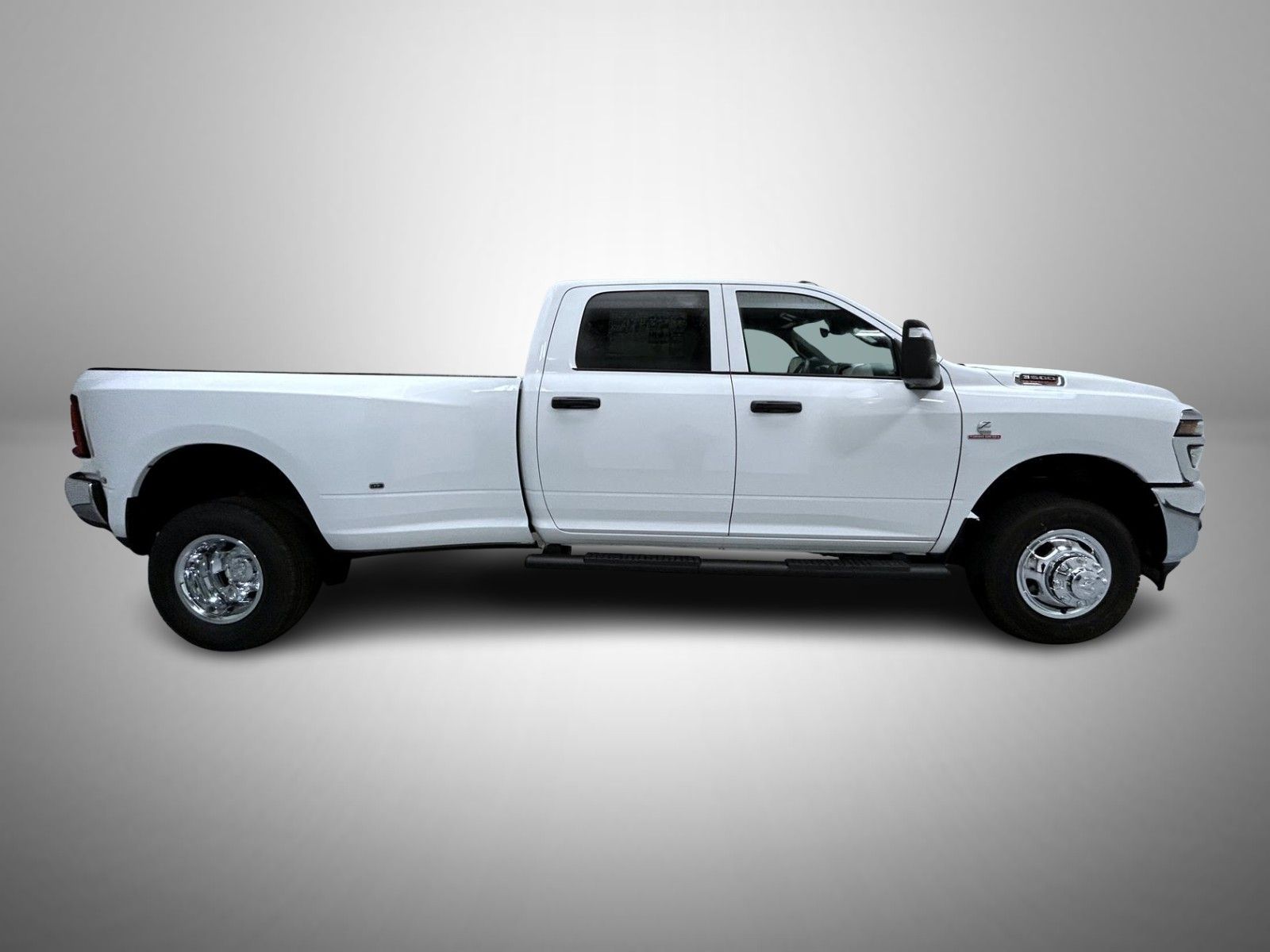 2026 Ram 3500 Tradesman photo 4