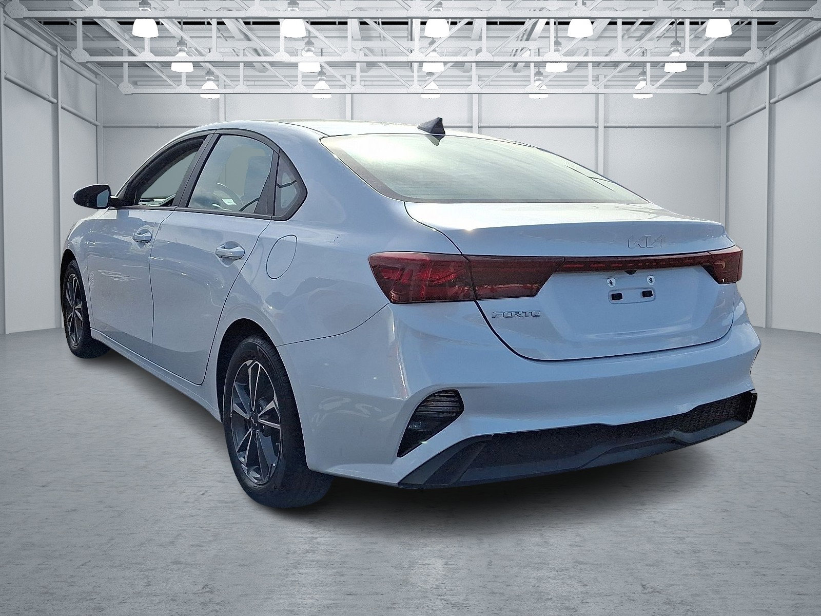 2023 Kia Forte LXS photo 3