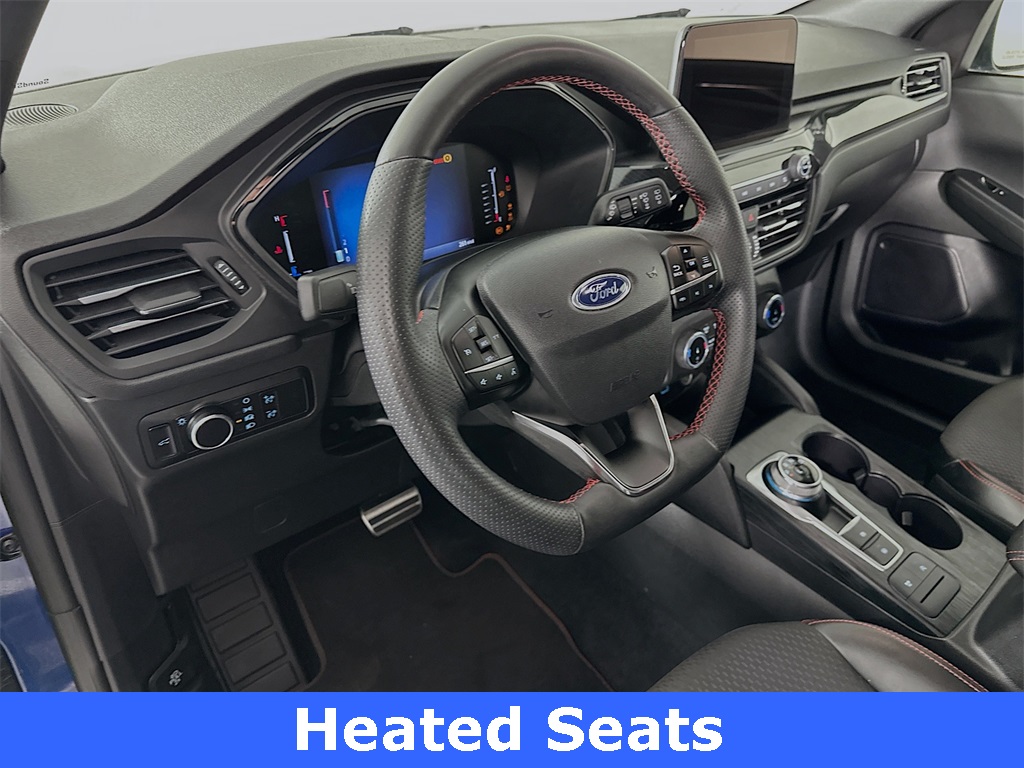 2023 Ford Escape ST-Line photo 2