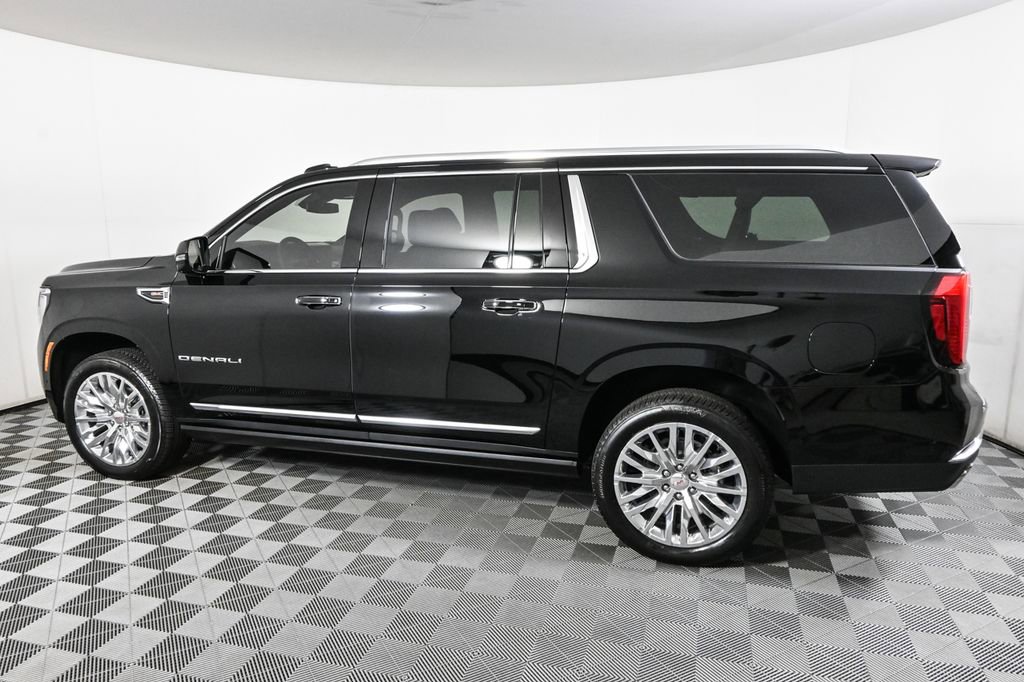 2026 Gmc Yukon XL Denali photo 2