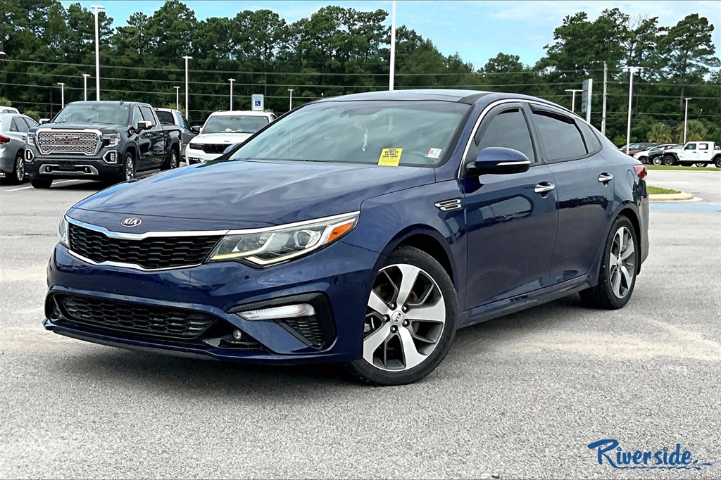 2019 Kia Optima S photo 2