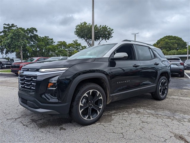 2025 Chevrolet Equinox LT photo 4