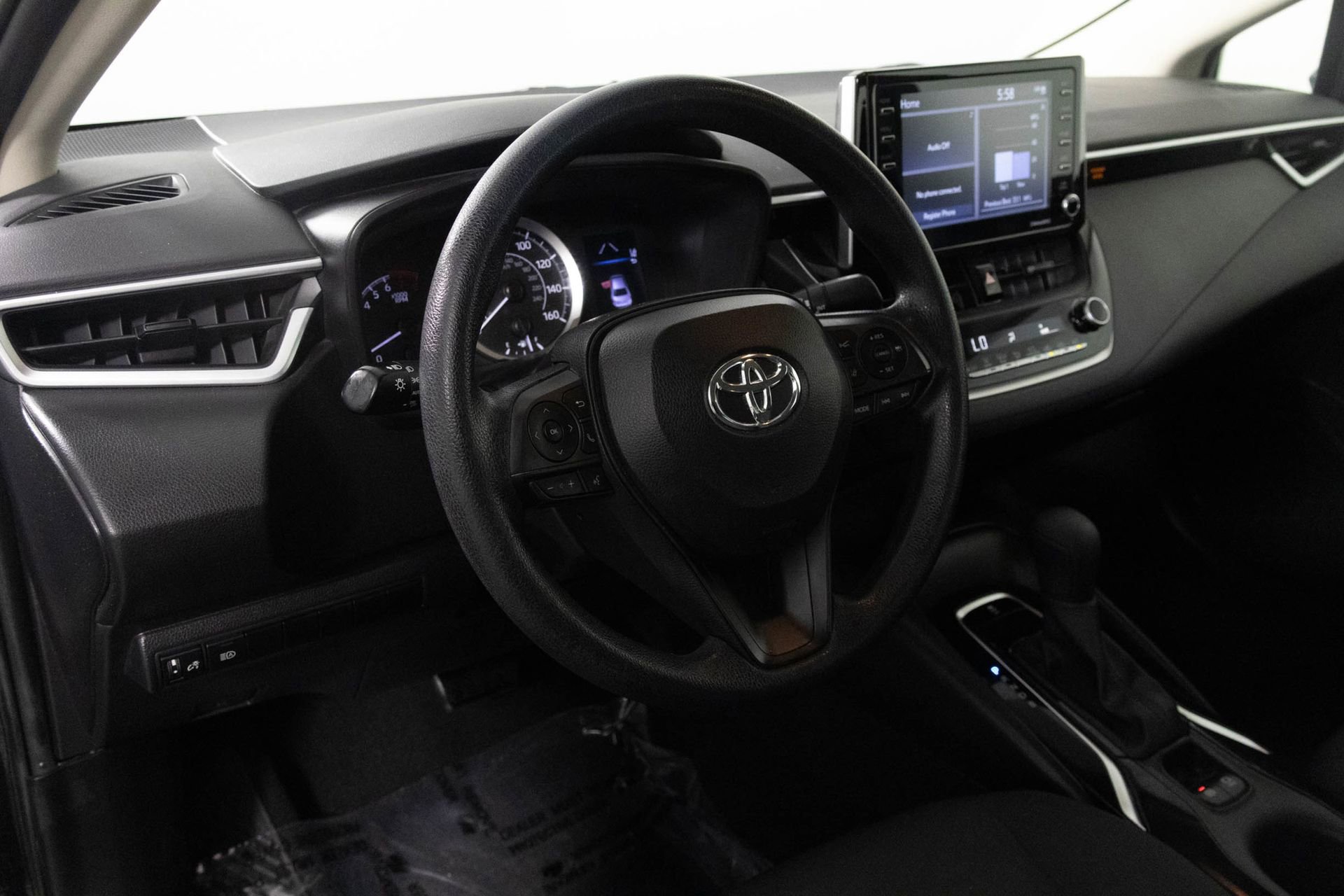 2021 Toyota Corolla LE photo 2