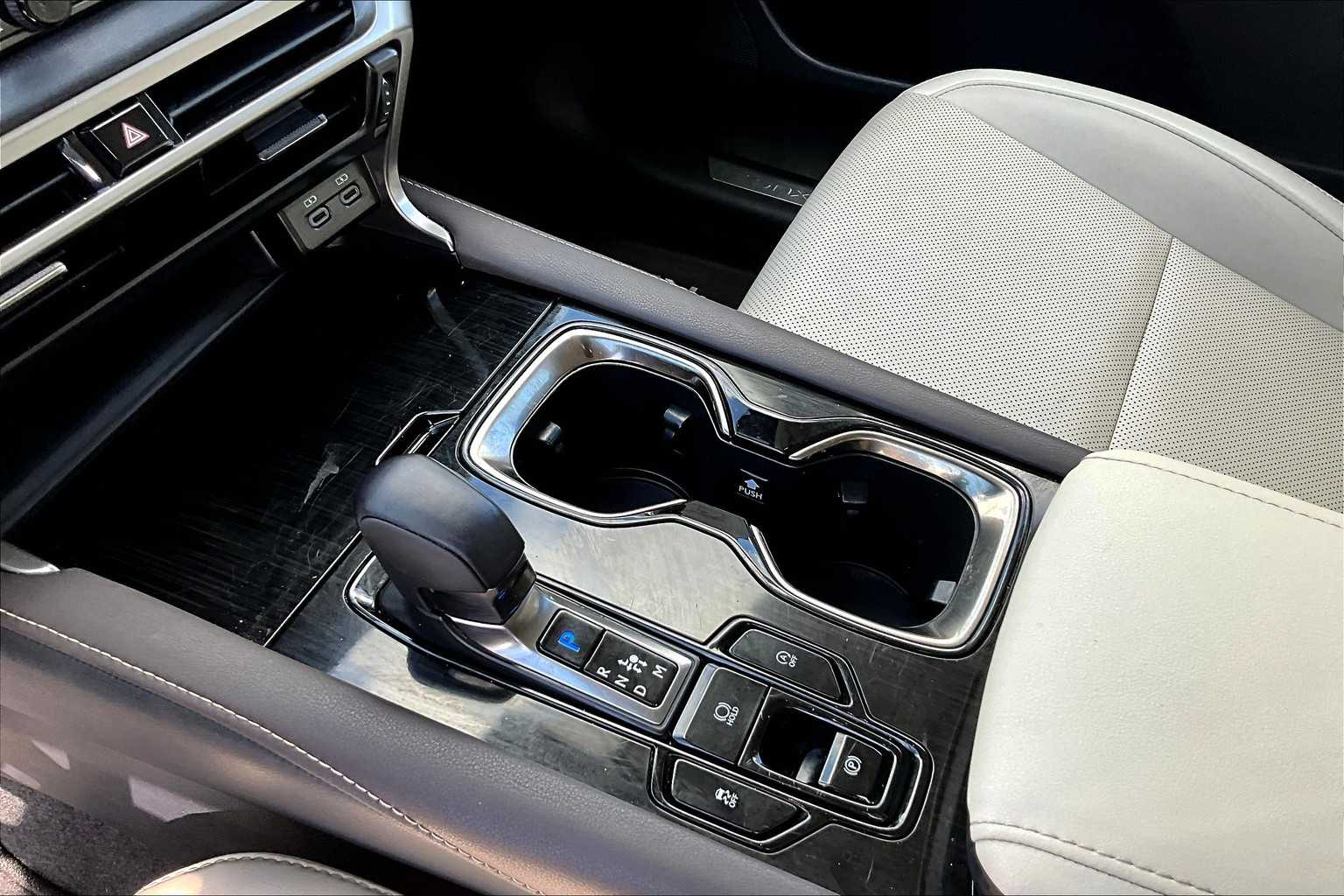 2023 Lexus RX photo 16