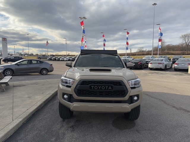 2017 Toyota Tacoma SR 4x4 Double Cab photo 2
