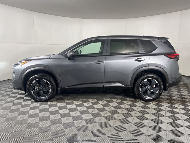 2025 Nissan Rogue SV photo 2