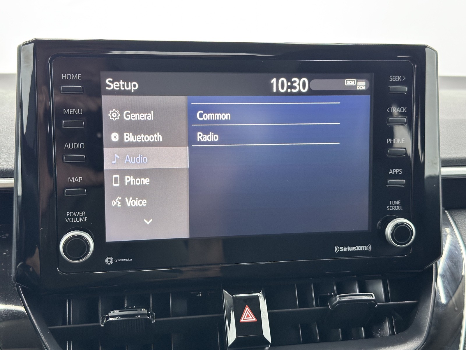2022 Toyota Corolla LE photo 29