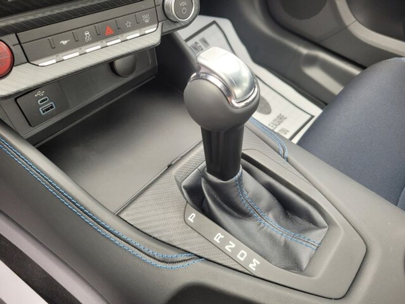 2025 Ford Mustang Dark Horse photo 4