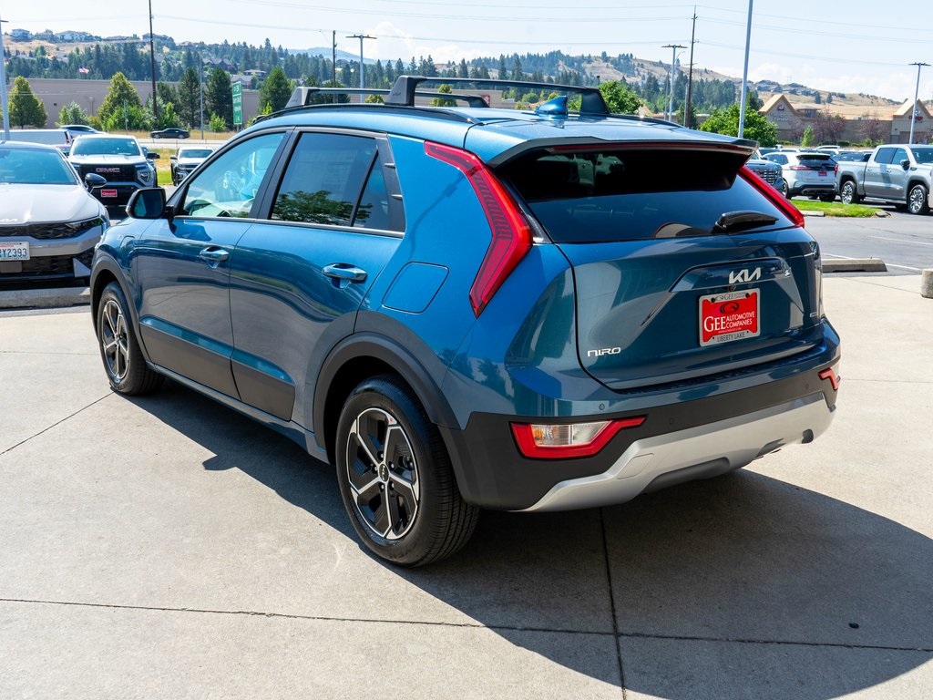 2025 Kia Niro Plug-In Hybrid EX photo 4