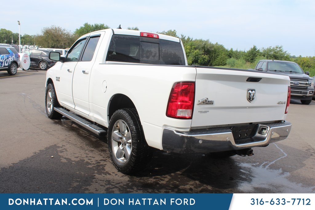 2016 Ram 1500 SLT photo 7