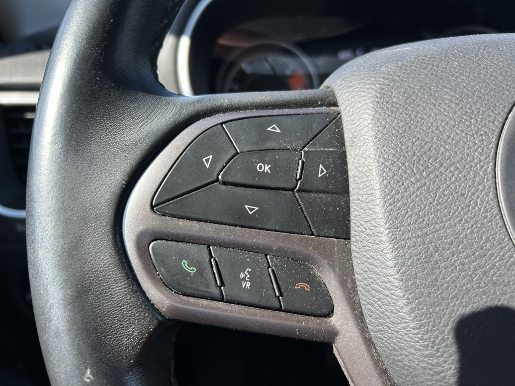 2019 Jeep Cherokee Latitude photo 14