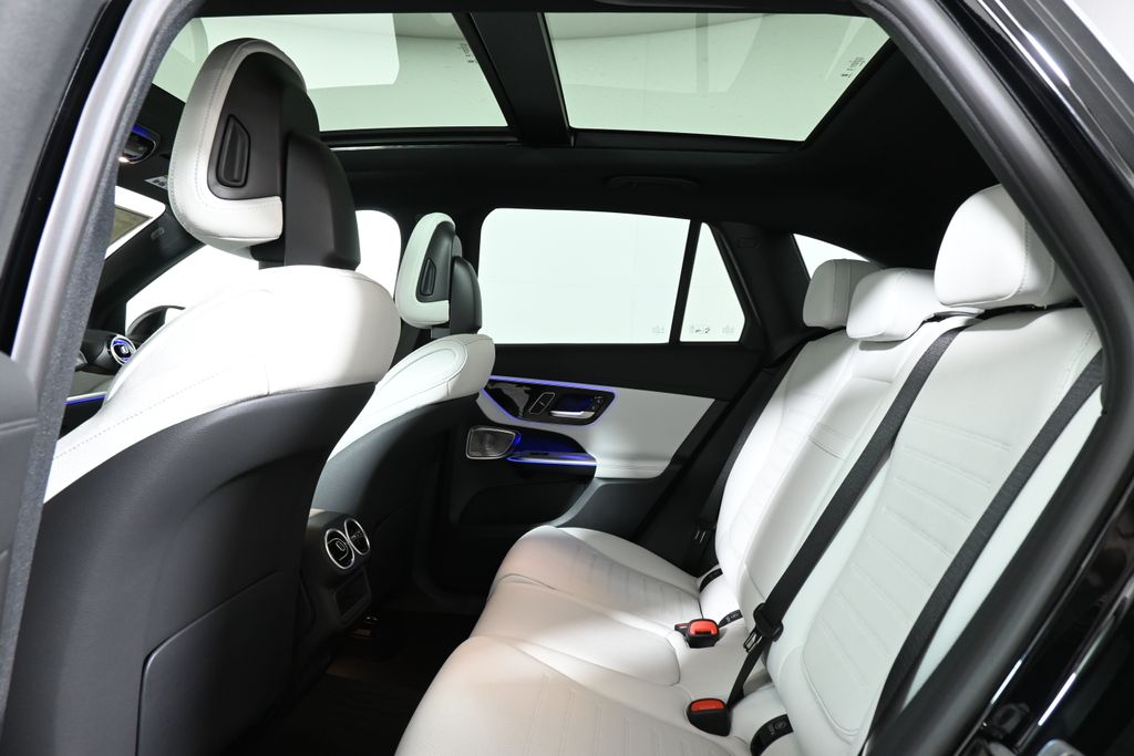 2025 Mercedes Benz GLC 300 4MATIC photo 24