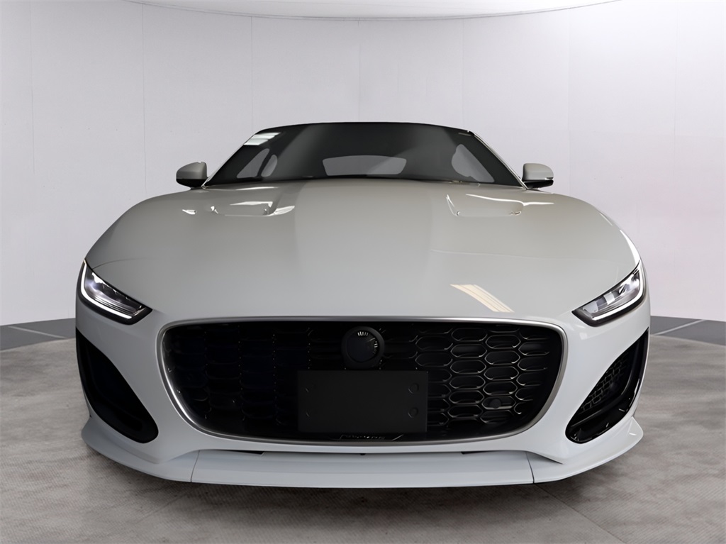 2024 Jaguar F-TYPE P450 photo 2