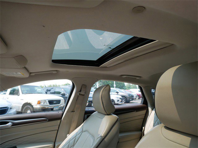 2017 Ford Fusion Energi Platinum photo 24