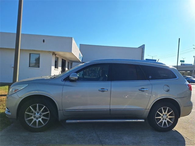 2016 Buick Enclave Leather photo 2