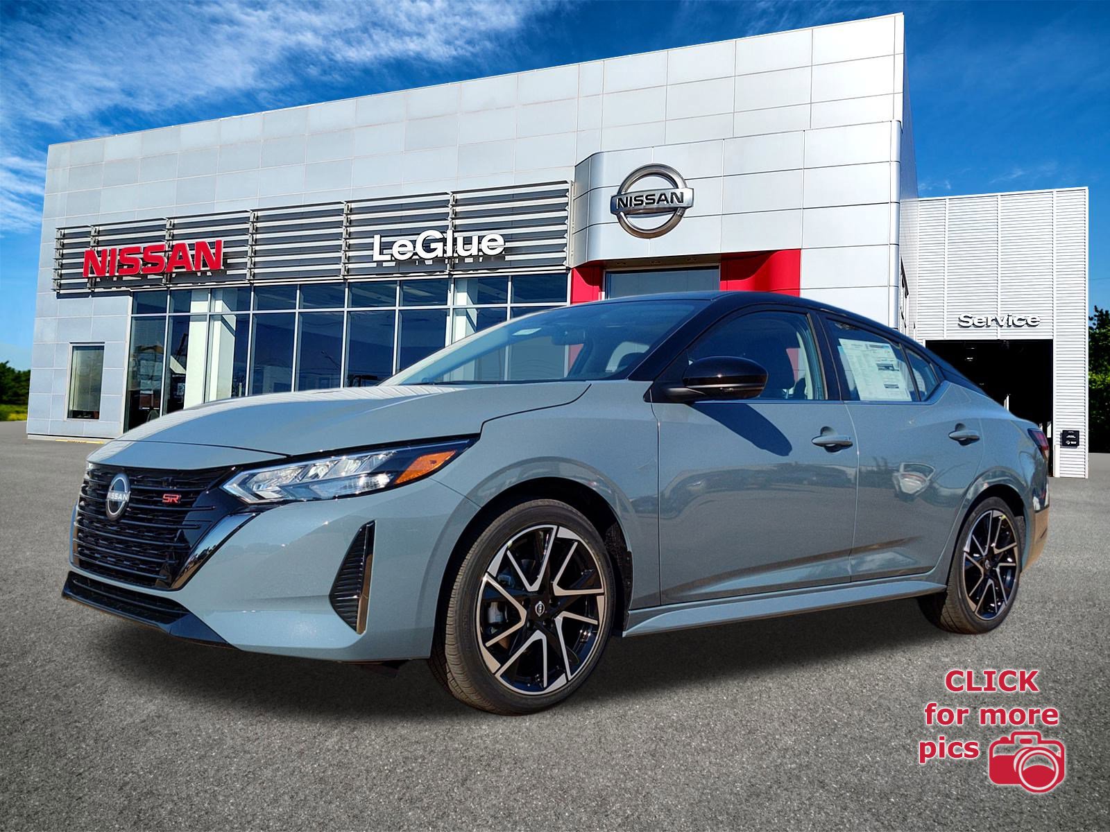 2025 Nissan Sentra SR's photo